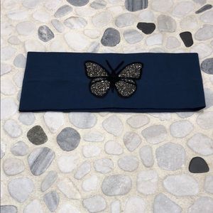 ⚡️❤️NWOT hairband with butterfly